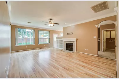 4731 Silverlake Drive, Sugar Land, TX 77479 - Photo 9