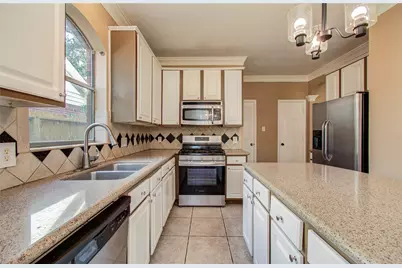 4731 Silverlake Drive, Sugar Land, TX 77479 - Photo 17