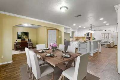 10703 Crestfield Court, Houston, TX 77070 - Photo 7