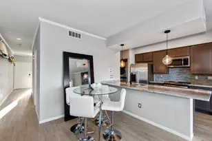 351 Lakeside Ln, Houston, TX 77058 - Photo 9