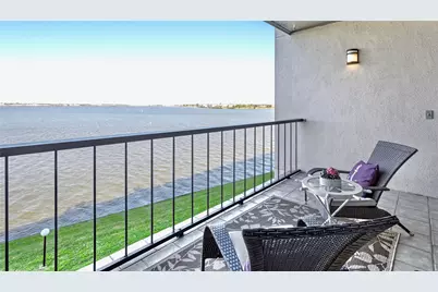 351 Lakeside Lane #204, Houston, TX 77058 - Photo 1