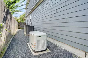 6430 Rolla St, Houston, TX 77055 - Photo 29