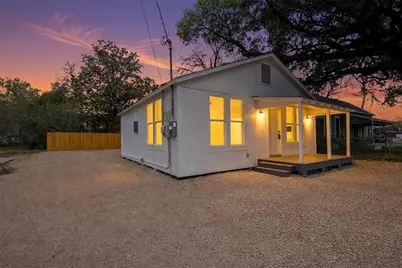 1410 Fannin Street, Columbus, TX 78934 - Photo 1