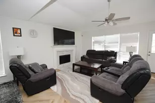 13207 N Terralyn Way Way, Sugar Land, TX 77478 - Photo 7