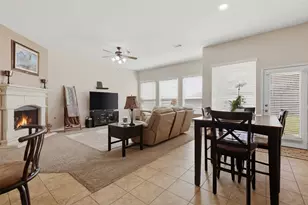 3608 Barrington Ct, Pearland, TX 77584 - Photo 9