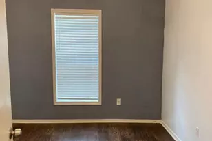 111 E Southland Ave, Alvin, TX 77511 - Photo 7