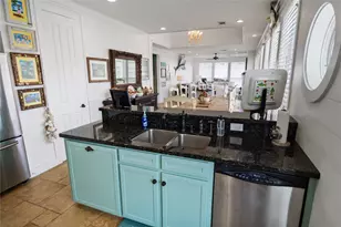 1100 Fountain View Dr, Crystal Beach, TX 77650 - Photo 29