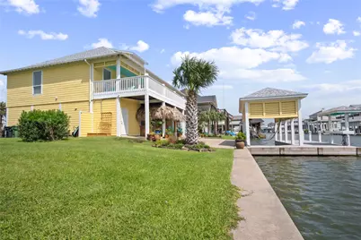 1100 Fountain View Drive, Crystal Beach, TX 77650 - Photo 3
