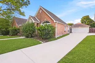 15911 Moonrock Dr, Houston, TX 77062 - Photo 1