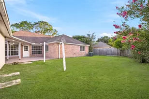 15911 Moonrock Dr, Houston, TX 77062 - Photo 33