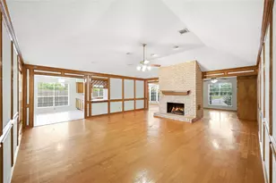 15911 Moonrock Dr, Houston, TX 77062 - Photo 9