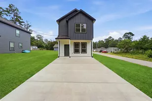 15608 Sycamore Dr, Montgomery, TX 77356 - Photo 1