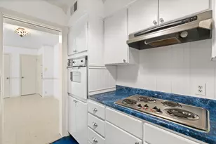 2601 Bellefontaine St, Houston, TX 77025 - Photo 11