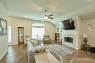 4234 Windswept Dr, Montgomery, TX 77356 - Photo 5