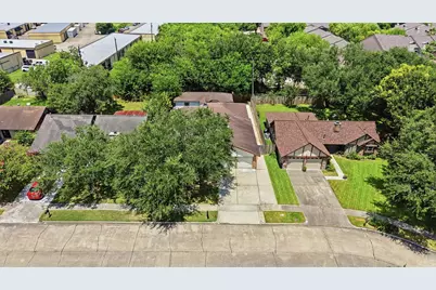 602 Briarclift Lane, Baytown, TX 77521 - Photo 27