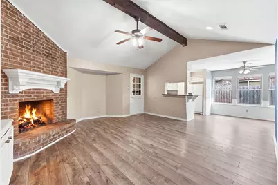602 Briarclift Lane, Baytown, TX 77521 - Photo 5