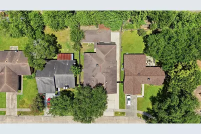 602 Briarclift Lane, Baytown, TX 77521 - Photo 29