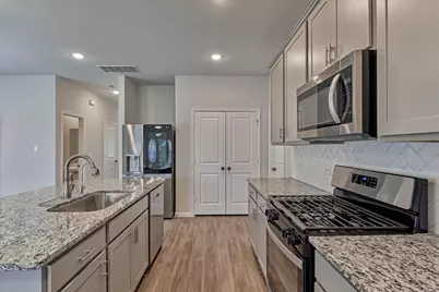 8039 Peppercorn Street, Magnolia, TX 77354 - Photo 9