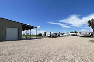 1021 N Tinkle Ln, Crystal Beach, TX 77650 - Photo 1