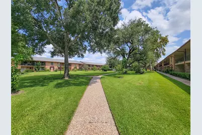 7600 Burgoyne Road #114, Houston, TX 77063 - Photo 37
