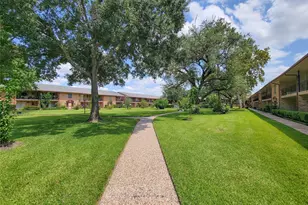 7600 Burgoyne Rd, Houston, TX 77063 - Photo 37