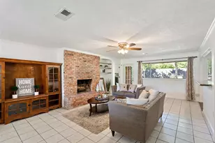 9214 Bronco Dr, Houston, TX 77055 - Photo 11
