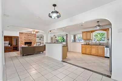 9214 Bronco Drive, Houston, TX 77055 - Photo 13