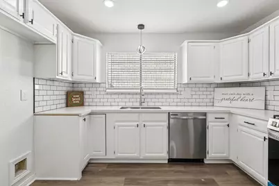 16002 Constitution Lane, Friendswood, TX 77546 - Photo 9