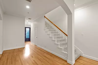 5351 McCulloch Circle, Houston, TX 77056 - Photo 5