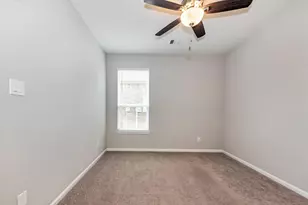 1111 Swinford Ct, Conroe, TX 77304 - Photo 19