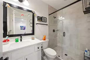 16032 Hayes Pk Dr, Houston, TX 77079 - Photo 21