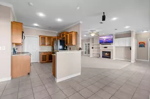 145 Bluewater Dr, Point Blank, TX 77364 - Photo 15