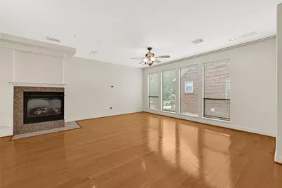 2414 Calumet Street #B, Houston, TX 77004 - Photo 9