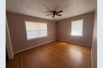 10362 Duncum Street, Houston, TX 77013 - Photo 9