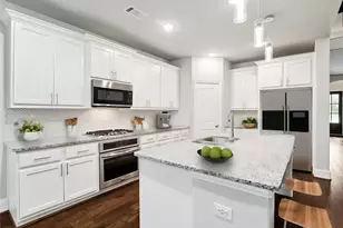 1010 Bat Hawk Ct, Conroe, TX 77385 - Photo 13