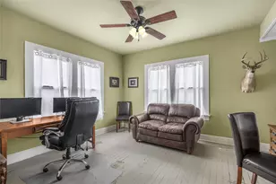 526 S Jefferson St, La Grange, TX 78945 - Photo 13