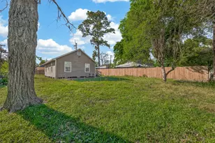 9313 Sandra St, Houston, TX 77016 - Photo 25