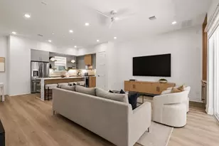 607 Skyland Terrace Way, Houston, TX 77009 - Photo 13