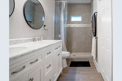 7727 Chasewood Drive, Missouri City, TX 77489 - Photo 13