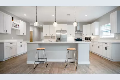 7727 Chasewood Drive, Missouri City, TX 77489 - Photo 3