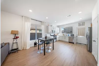 6304 Barrington Cliff Trl, Porter, TX 77365 - Photo 7