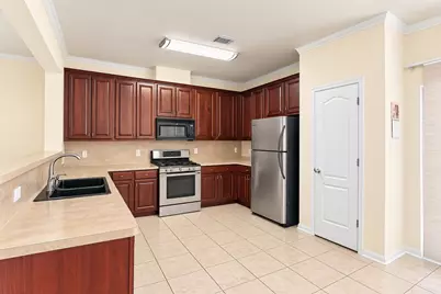 7911 Barnes Ridge Lane, Houston, TX 77072 - Photo 5