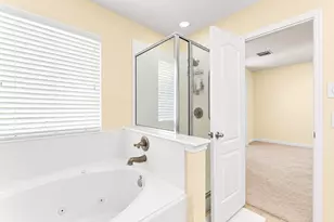 7911 Barnes Ridge Ln, Houston, TX 77072 - Photo 9