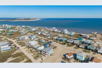 12903 Buccaneer Parkway, Freeport, TX 77541 - Photo 39