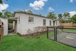 4706 Fisk St, Houston, TX 77009 - Photo 3