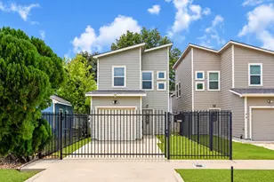 4420 Elmwood St, Houston, TX 77051 - Photo 1