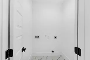 9110 Everglade, Houston, TX 77078 - Photo 13