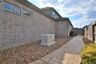 902 Falcon Hollow Ln, Pinehurst, TX 77362 - Photo 43