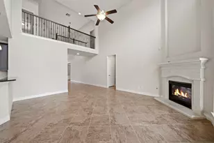 12611 Windy Bridge Ln, Pearland, TX 77584 - Photo 7