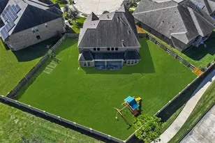 12611 Windy Bridge Ln, Pearland, TX 77584 - Photo 7